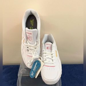 Misses Reebok sneakers with memorytech inner soles